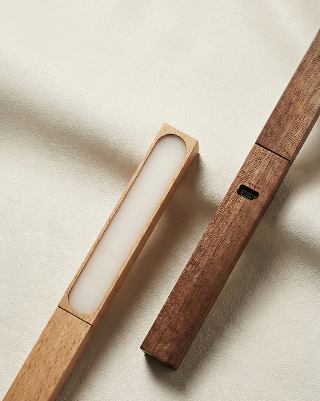 WOODI — Lampe de Chevet en Bois, Sans Fil Rechargeable