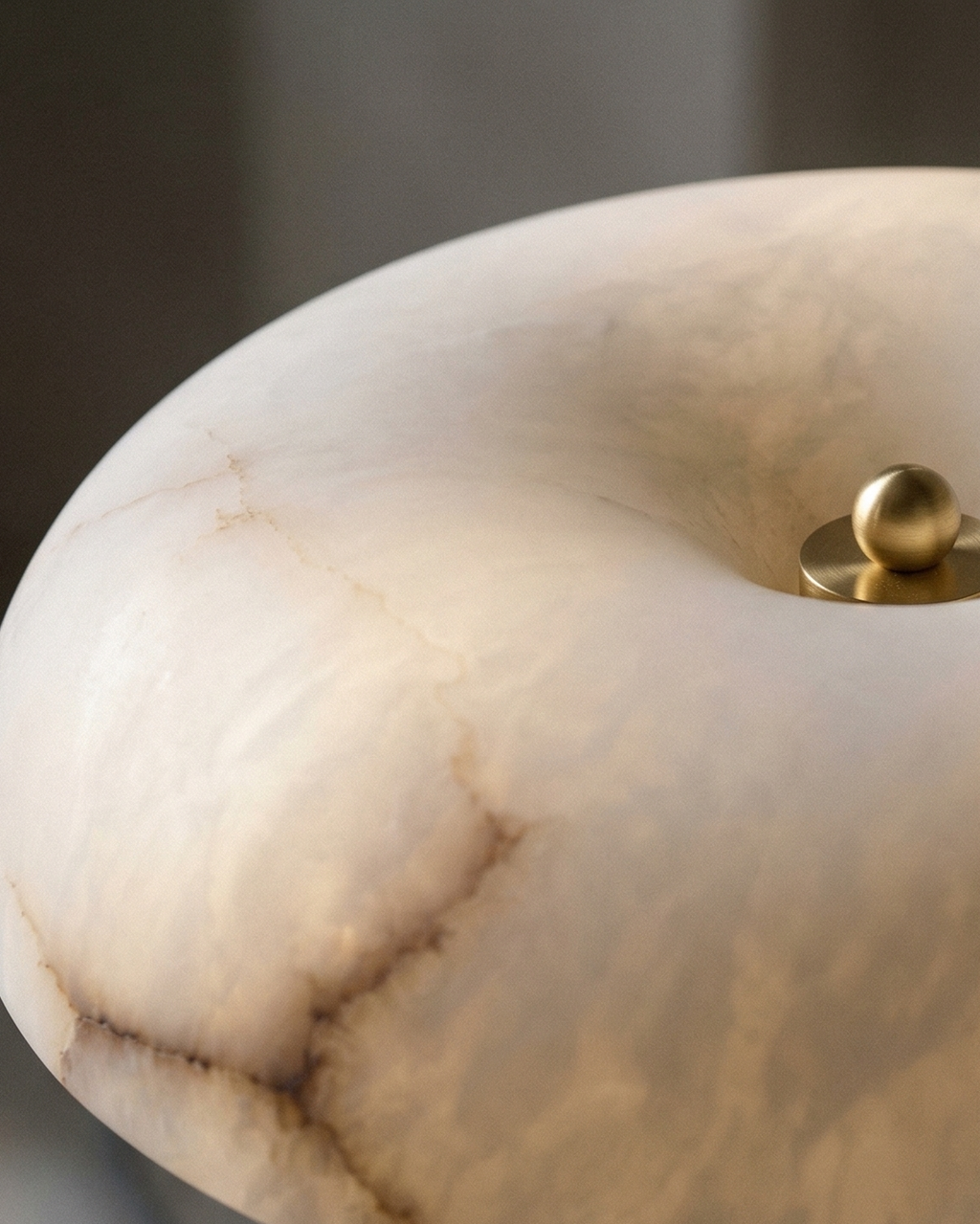 IZO — Lampe de Table en Albâtre, Dimmable pour Salon et Bureau
