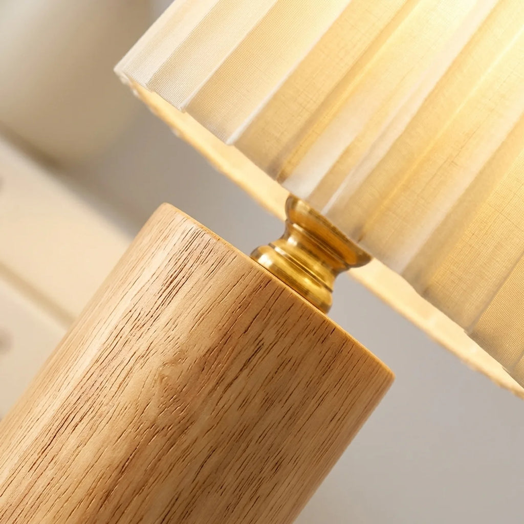 Lampe de Chevet Vintage – Abat-jour Plissé & Bois Clair