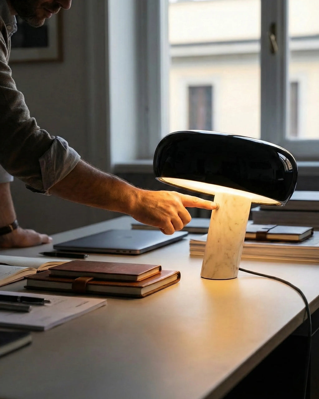 CAMOS — Lampe de Table en Marbre, Dimmable pour Salon et Bureau