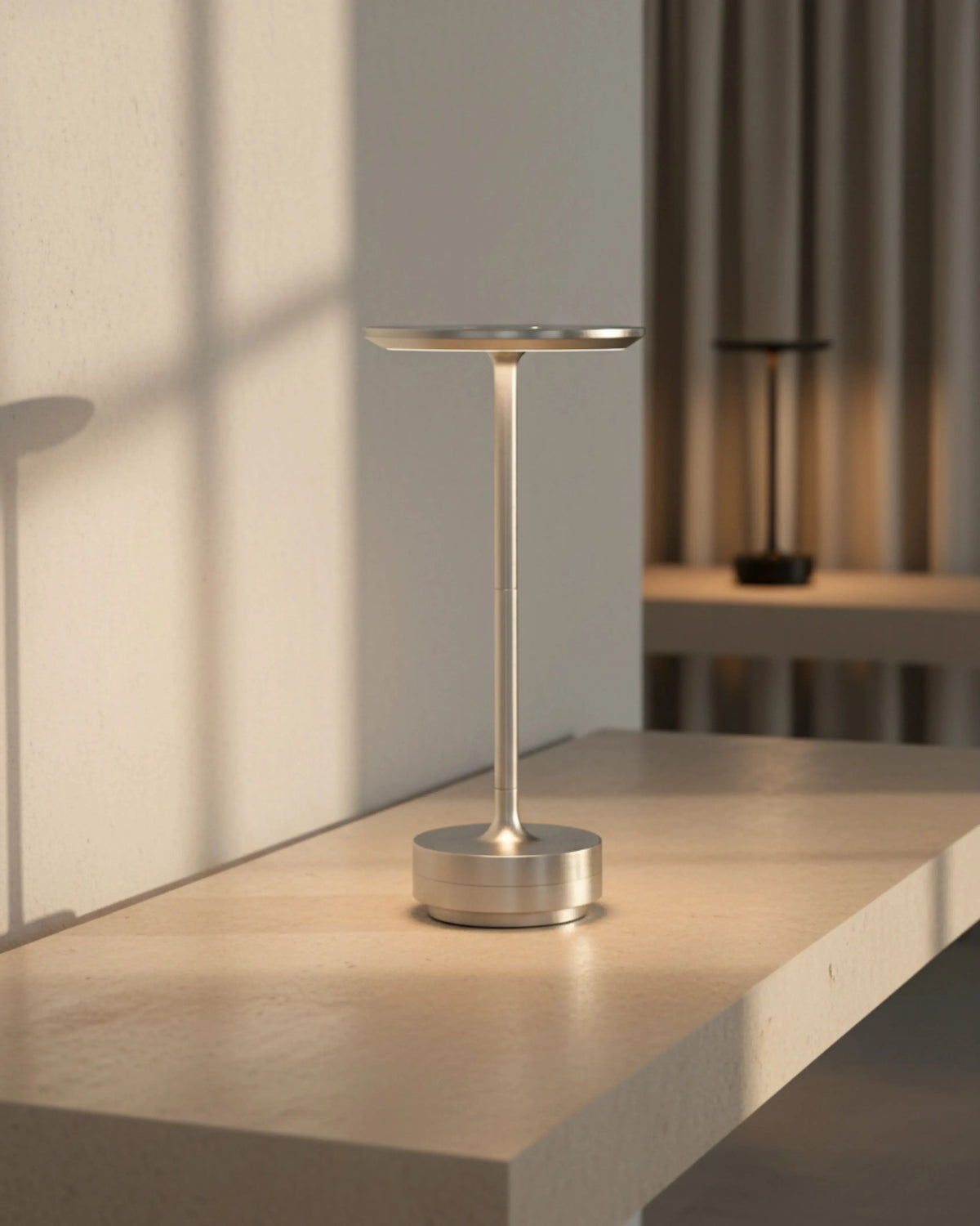 LIRI — Lampe de Table Sans Fil Rechargeable pour Chambre et Chevet